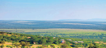 Wohnbeispiel Wohnbeispiel Wohnbeispiel Mara Intrepids BBBB Masai Mara 2 Nächte Safaripreis p.p. ab NBO ab 1.9 Lage: Das Camp liegt an einer Biegung des Talekflusses im Masai Mara NP.