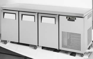 Kühltische DEUTSCH TGU: Kühlschränke mit Massivtür Modell Türen GN TGU-2-HC 2 1/1 1420 x 705 x 864 161 kg TGU-3-HC 3 1/1 1880 x 705 x 864 209 kg Momentan nicht erhältlich in 208/230V/60Hz.