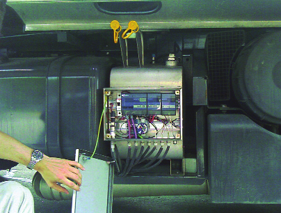 DeNOx-Systeme für Dieselfahrzeuge basieren auf der Selective Catalytic Reduction (SCR) Technologie. Stickoxide werden in einem Katalysator unter Zugabe von Ammoniak zerstört.