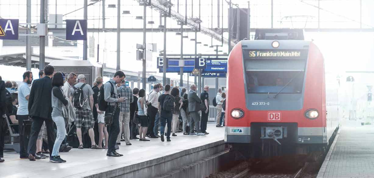 Bei der Konzeption und Entwicklung des innovativen Vertriebssystems arbeiteten der RMV und sein Tochterunternehmen, die Rhein-Main-Verkehrsverbund Servicegesellschaft mbh (rms), Hand in Hand.