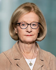 Predslov: predsedníčka Rady pre dohľad Danièle Nouyová Dňa 4. novembra 2014 ECB prevzala zodpovednosť za dohľad nad bankovým sektorom eurozóny.