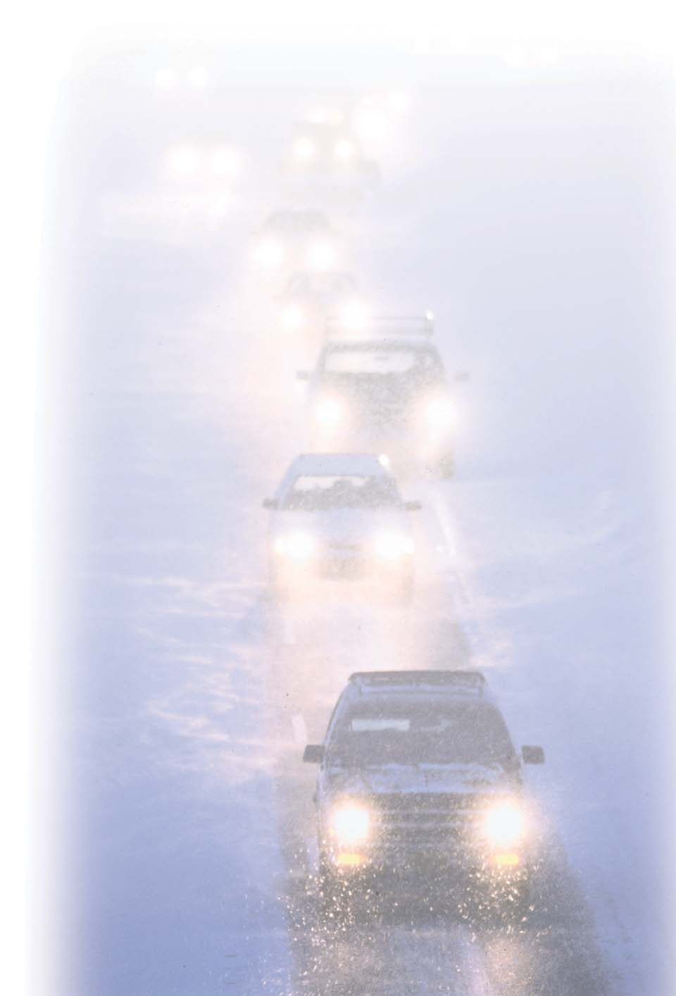 - ein starker Partner bei Eis und Schnee Eine schnelle und effektive Glättebekämpfung ist eine unbedingte Notwendigkeit, um auch bei winterglatten Straßenverhältnissen die Verkehrssicherheit zu
