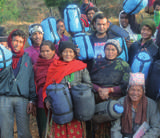Maiti Nepal reagierte sofort und bildete mobile Einsatzteams an den Ausgangsstraßen von Kathmandu, an denen bis heute 642 Mädchen abgefangen und 48.