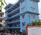 RENOVIERUNG DER INTEGRATIVEN SOZIALSCHULE Das fünfstöckige Gebäude der integrativen Sozialschule von Nepal Matri Griha, das durch die Erdbeben stark beschädigt wurde, ist vollständig und qualitativ