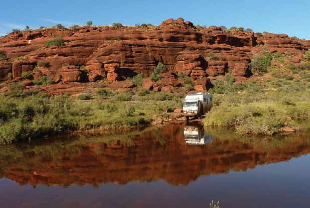 Das australische Unternehmen SLR Caravans & Motorhomes baut allradgetriebene Wohnmobile, Expeditionsfahrzeuge und Wohnanhänger, die besonders darauf ausgerichtet sind, den harten Bedingungen, die in