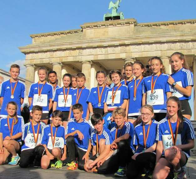 24.09.2016 Mini-Marathon in Berlin Ursprung Maurice 2002 M14 ca. 4,2km 15:59min Platz 92 von 2528 Mannschaft Saarland Platz 3 von 20 Zum nun schon 28.