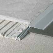Übergangs- und Renovierungsprofile Blanke Höhenausgleichsprofil Das Blanke Höhenausgleichsprofil besteht aus einem Basisprofil und einem Ausgleichsprofil aus Aluminium.