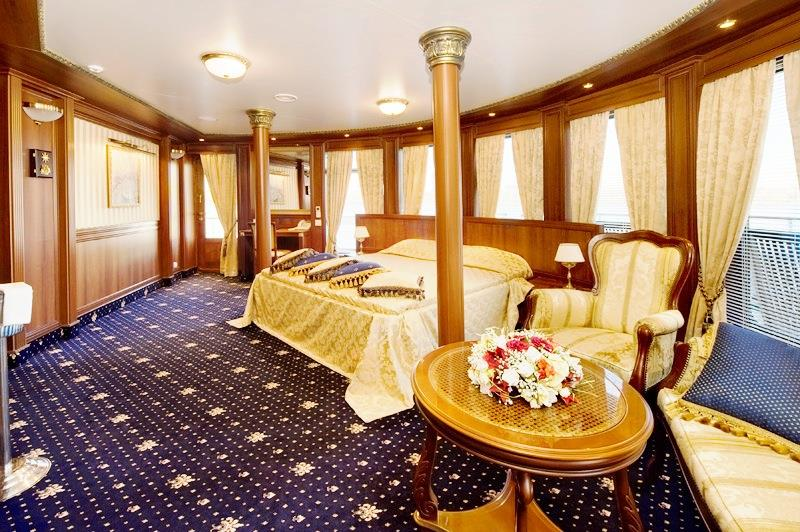 2 sq m, Type: double, Bed size: 180x200 cm / 71x79) Owner's Suite features the following amenities: Private wrap