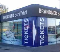 Linienschifffahrt mit Berechtigungskarte (erhältlich beim BRANDNER Ticketbüro im Schifffahrtszentrum) frei. Parkplätze für Reisebusse frei. 38 Schiffstation Emmersdorf Donaustation Nr.