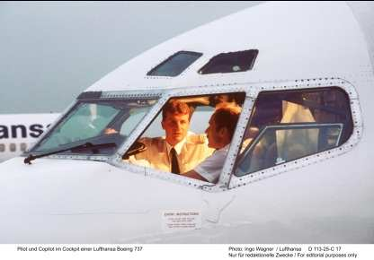 .3.2011 Abschluss für das Cockpit-Personal der Lufthansa Passage, Lufthansa Cargo und Germanwings Vereinbart wurden: 3,5 % Tabellenerhöhung rückwirkend ab 1.4.