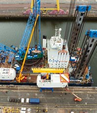 Heute Am seeschifftiefen Wasser bietet Bremerhaven beste Bedingungen für den Containerumschlag.