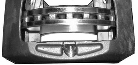 Prüfen der Bremse MAXX TM 17 Schieben Sie den Bremssattel vollständig zur Felgenseite. Befestigen Sie den magnetischen Ständer der Messuhr am Bremsenträger oder an der Achse.
