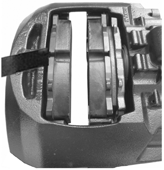 MAXX TM 17 Erneuern der Bremsbeläge 36 Befestigen Sie einen neuen Kabelclip (41) im Bremssattel.