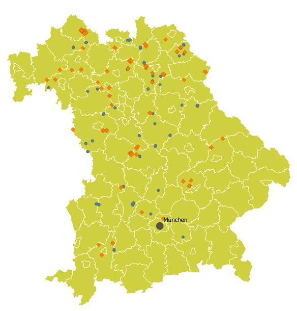 Bayern Windenergie an Land Nabenhöhe Rotor Genehmigungen 148 413,4 137 118 Inbetriebnahmen 2016 105 290,7 141 116 Bestand (31.12.2016)* 1.061 2.