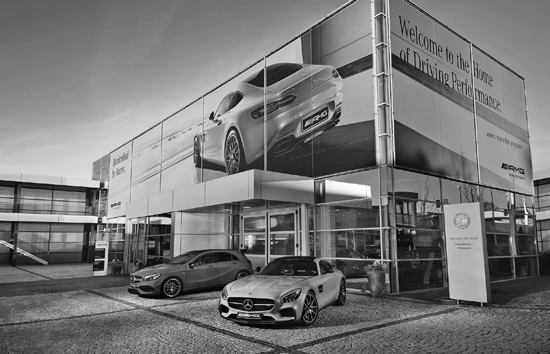 Fahrzeugabholung im AMG Kundencenter in Affalterbach.