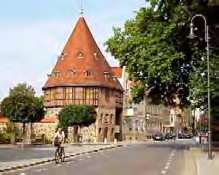 Auszug aus dem Fragenkatalog Heimatmuseum Ursprünglich war das Heimatmuseum auch ein Turm an der Stadtmauer. 1352 wurde dann erstmals die Heilig Geist Kapelle erwähnt.