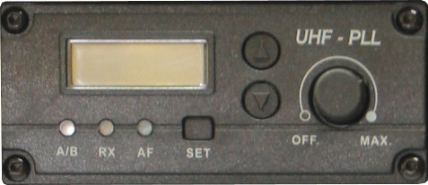 6 mv Anschluss: XLR/6,3-mm-Klinke, sym.
