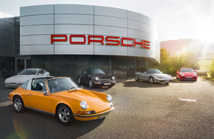 000 Ersatzteilpositionen auslieferbereit aktualisieren und erweitern, schließen wir die seit mindestens 10 Jahren nicht mehr in und versenden sie über das weltweite Porsche Lücken im