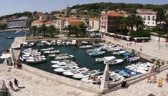 K popisu všetkých krás najväčšieho chorvátskeho polostrova časopis Traveler dodáva, že Istria je romantické miesto, a že najväčší chorvátsky polostrov by ste si mali predstaviť ako Toskánsko s