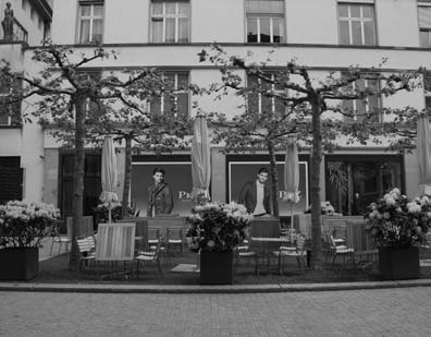 00 Uhr in der Graben-Allee (Garten Restaurant Schäfli): Der BVA kocht eine Altstadt-Paella. Schlicht gelogen Die»8400«Altstadt hat sich einen echten Patzer geleistet.