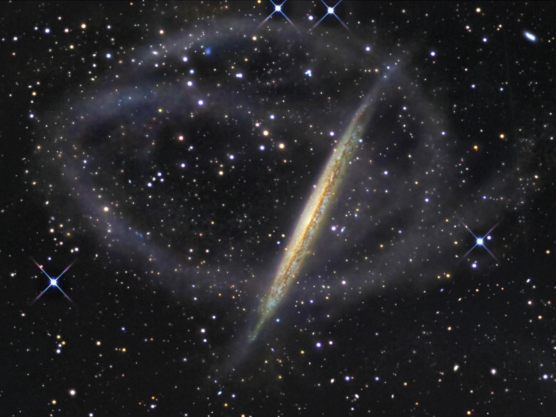 Sternströme um NGC 5907 (von R.
