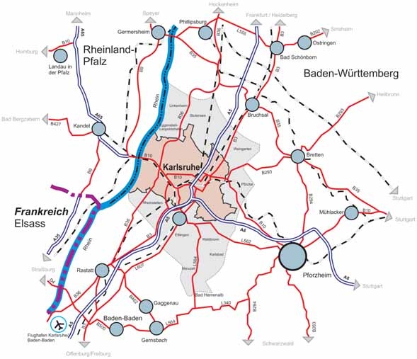 nalen ÖV wird über die Regionalstadtbahn abgewickelt (näheres hierzu in Kap. V.1). An das internationale Autobahnnetz ist Karlruhe über die A5 (Hamburg-Basel) angebunden.