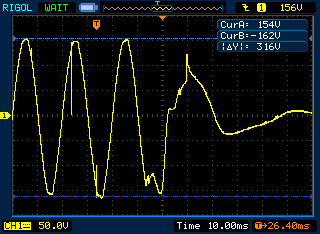 Messung der Spannung an der Primärseite (230V) das Trafos während des Ausschaltens MIT X-Kondensator (endlich!