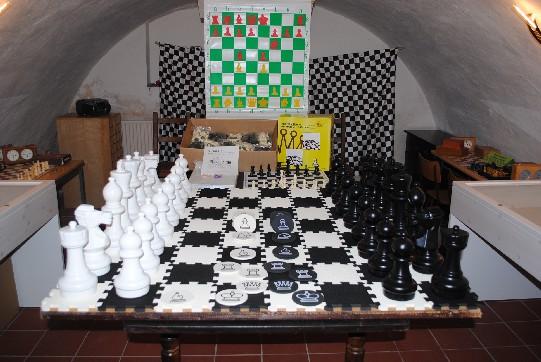 VI. Didaktisch aufbereitete und ausgesuchte Materialien - Klassisch schwarz/weiße Schachspiele - neuestes