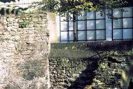 Tradition Dorsten 750 Jahre jung Relikte der stolzen Stadtgeschichte haben sich im Ortskern erhalten Rest der Stadtmauer, die ursprünglich an Wall und Graben orientierten Gassen, der alte Marktplatz