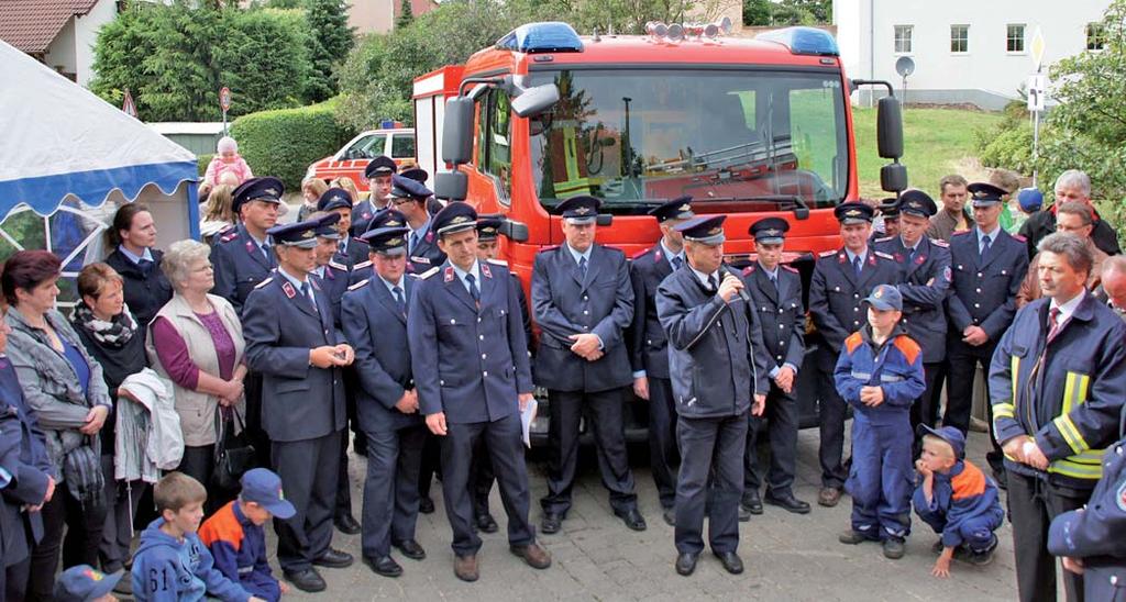 2014 im Beisein des Landrates, des reisbrandmeisters, des Bürgermeisters und Vertretern aller Ortswehren für 3 Wehren unserer Gemeinde neue Feuerwehrtechnik