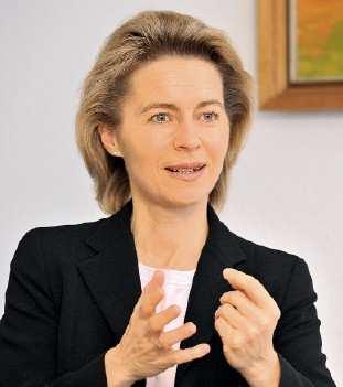 (Ursula von der Leyen, Bundesministerin für Arbeit und Soziales, CDU, in: von der Leyen ) Der Fachkräftemangel ist die zentrale
