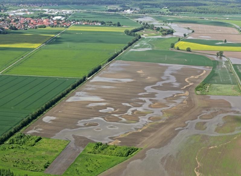 Foto 9: Gewässer brauchen ausreichend Platz: Bereich der geplanten Waberenaturierung südlich der Rautheimer Mühle Fotoverzeichnis