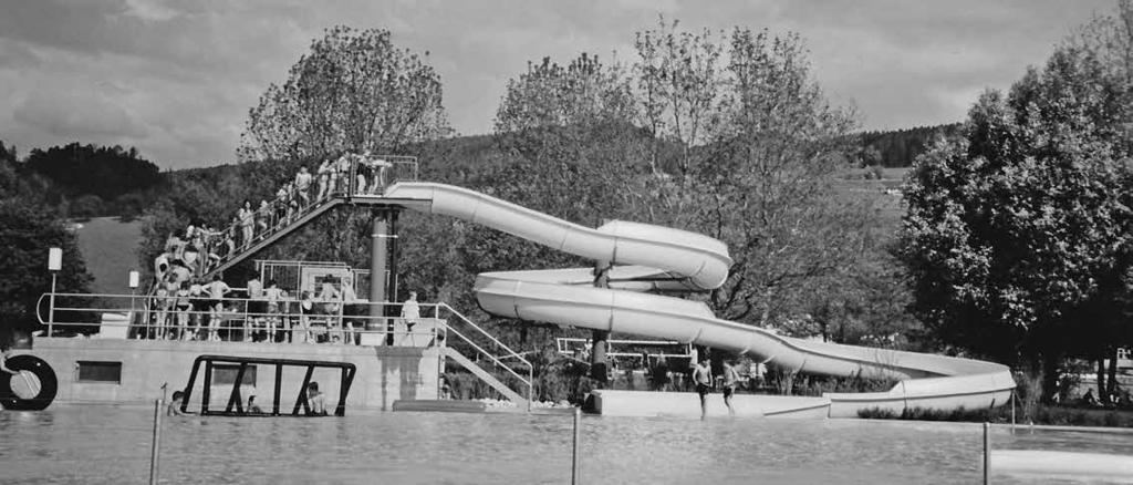 40 Jahre Schwimmklub Konolfingen Im Jahre 1972, einer Zeit in welcher zwei Drittel der Bevölkerung noch nicht schwimmen konnten, wurde in Konolfingen eine wunderschöne Badi eröffnet.