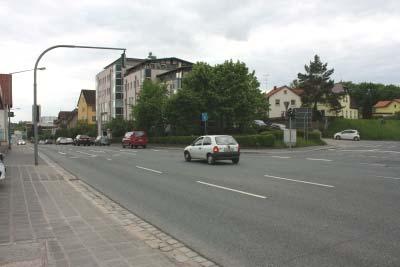 11.2.4. Hauptverkehrsachse Nürnberger Straße Hersbrucker Straße Für diesen Teilraum sind im Einzelnen folgende Ziele formuliert: Reduzierung der Verkehrsbelastung Abbau der Barriere bzw.