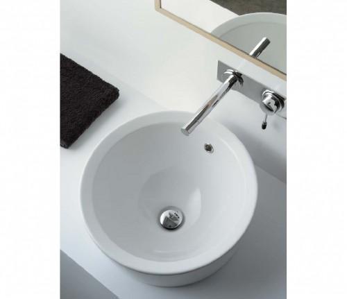 1.17 Moderne Waschbecken aus der Serie Tizo im runden Format BA43513 Eine runde Waschschüssel aus der Serie Tizo.