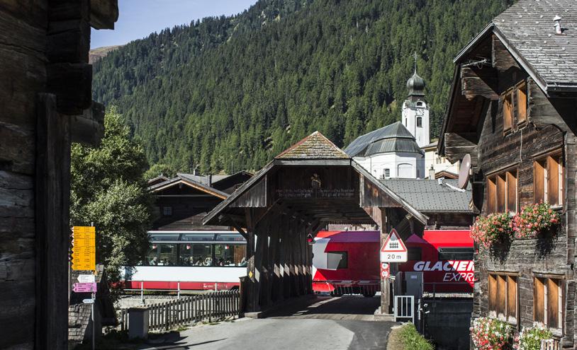 Kurzreisen 2 TAGE/1 NACHT 300. Glacier Express Brig St. Moritz. Imposante Alpenüberquerung mit Panoramablick.