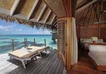 Das Resort verfügt über den schönsten Strand in den Tuamotus. Resort: Dieses Pearl Resort ist die einzige Hotelanlage auf Tikehau und traumhaft schön.