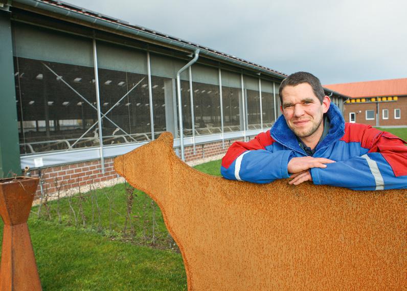 Unternehmer-Typ mit Spaß an Kühen: Clemens Krebbers aus Weeze hat 2009 einen neuen Stall für 540 Kühe gebaut. Mehr zum Betrieb lesen Sie auf Seite R 16. das Nachbarland.