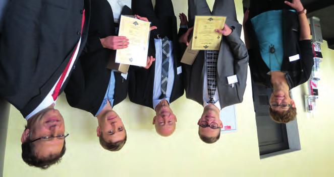 V.l.n.r: Dr. Ingo Jeneckens (AJ, Vertriebsleiter DACH), Marco Wietzoreck (Bachelor- Preisträger), Prof. Thomas Knepper (Vizepräsident der Hochschule Fresenius), Jonas Bär (Master-Preisträger), Dr.