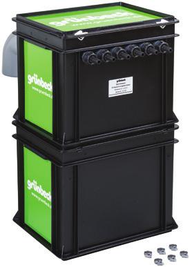Kunststoffboxen (1 x Entspannungsbehälter und 1 x Unterbaubox), 6 Schlauchtüllen mit Überwurfmutter G 3 / 4, 1 Rohrstück sowie 1 HT-Bogen.