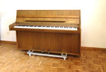 46992 verkauft 1982 3950 3390 50 Klavier Burger &
