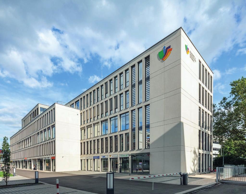 Das Gesundheits- und Dienstleistungszentrum ist wichtiger Baustein eines städtebaulichen Entwicklungsgebietes, welches unmittelbar an die Offenburger Innenstadt angrenzt.