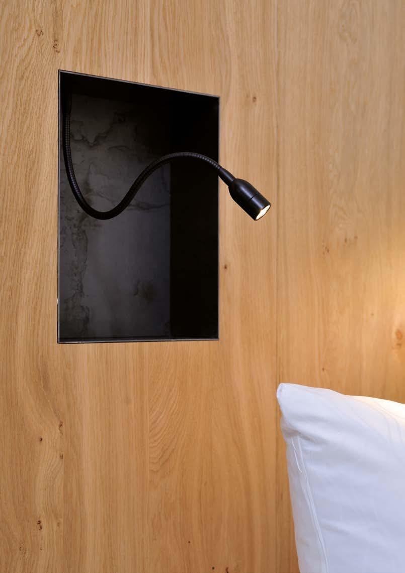 TYPFLEX Filigran und flexibel in effizienter LED-Technik eignet sich TYP besonders als Leseleuchte am Bett, hat aber auch an Decke und Wand einen guten Auftritt.