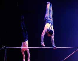 Die beiden Weißrussen zog es 2009 zum Zirkus, zunächst nach Korea, dann ins Hippodrome nach England und schließlich zum Staatszirkus in ihrem Heimatland.