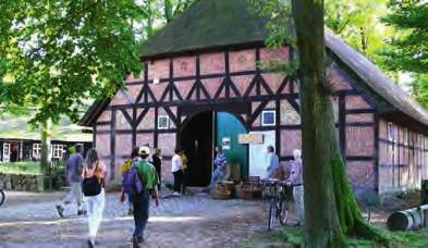 ⓯ 1 auf Eintritt Heidemuseum Wilsede 2 auf Heide-Entdeckertouren Heideerlebniszentrum Undeloh frei Wie haben die Heidjer in den vergangenen Jahrhunderten gelebt?