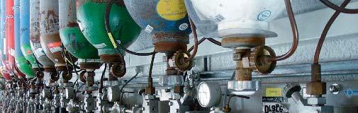 DRÄGER ACADEMY PRODUKT UND ANWENDUNG 19 ST-15183-2008 Produkt und Anwendung Umgang mit Druckgasanlagen Druckgasanlagen können den Vorschriften entsprechend bedient werden.