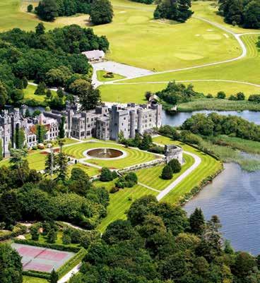 Ausgesuchte Hotels im Westen IRLAND 29 Ashford Castle Cong, Co. Mayo Das Hotel ist das grösste und aufwändigste Schlosshotel in Irland. Es liegt in einem riesigen Park am Ufer des Sees Lough Corrib.