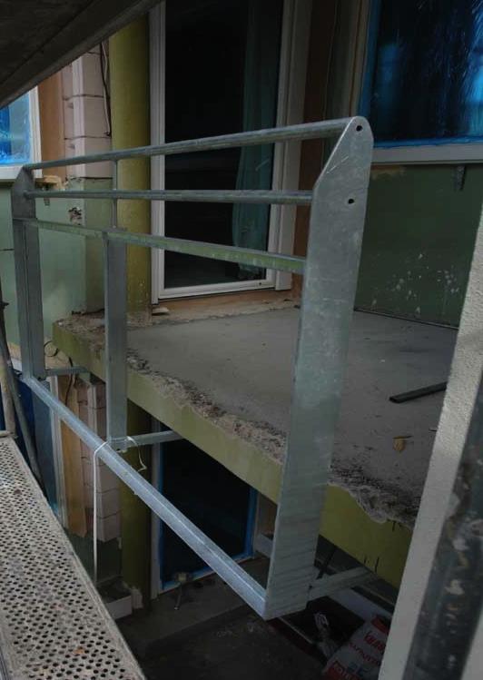 Baubegleitung Praxis Optimierung Wärmebrücken Auskragende Balkonplatten: vollständige Umdämmung