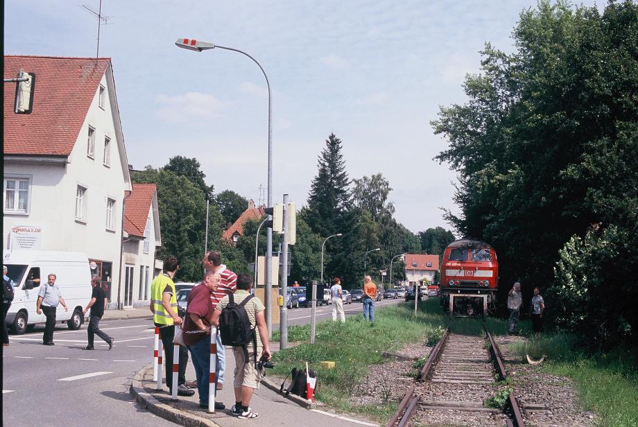 Fotos der Umgebung des neuen Bahnsteigs Pfullendorf Stadtgarten: Der neue Bahnsteig