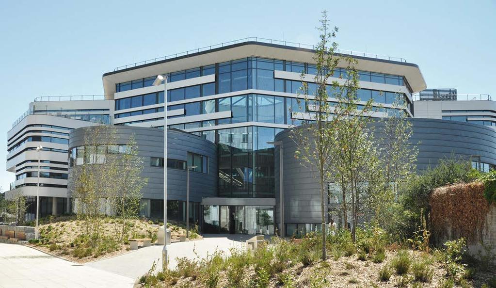 FUSION AND EXCHANGE Project: Fusion Building, Bournemouth University United Kingdom Architects: BDP United Kingdom Fabricator / Installer: CA Group & Richardson Roofing United Kingdom Façade System: